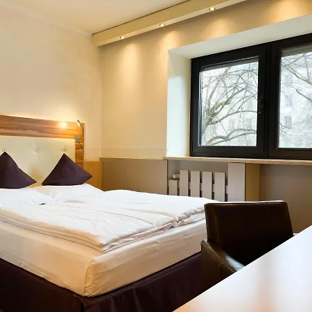 Ost Am Koe Hotel 3*